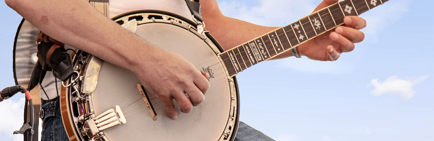 Banjo Lessons in Dunrobin at Home